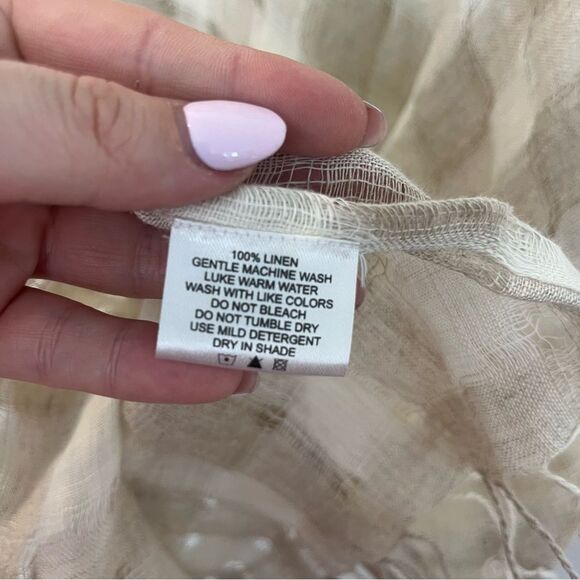 Lula Soul Linen Checkered Lightweight V-neck Poncho with fringe Size Medium - Picture 12 of 15